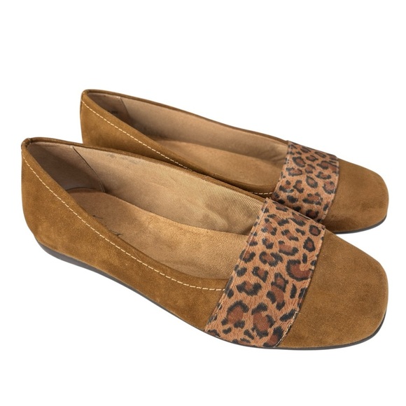 Trotters Samantha Chestnut Vegan Calf Leather Womens Shoe Sz 6.5 WW Loafer Flats - Picture 2 of 11